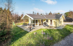 Cozy Home In Ebeltoft With Sauna
